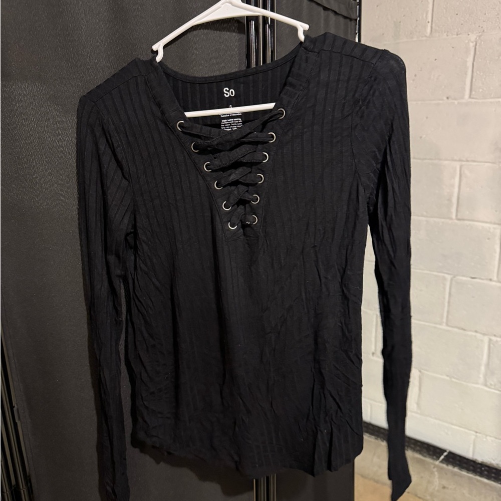 SO Women's Black Long Sleeve Lace-Up Tee